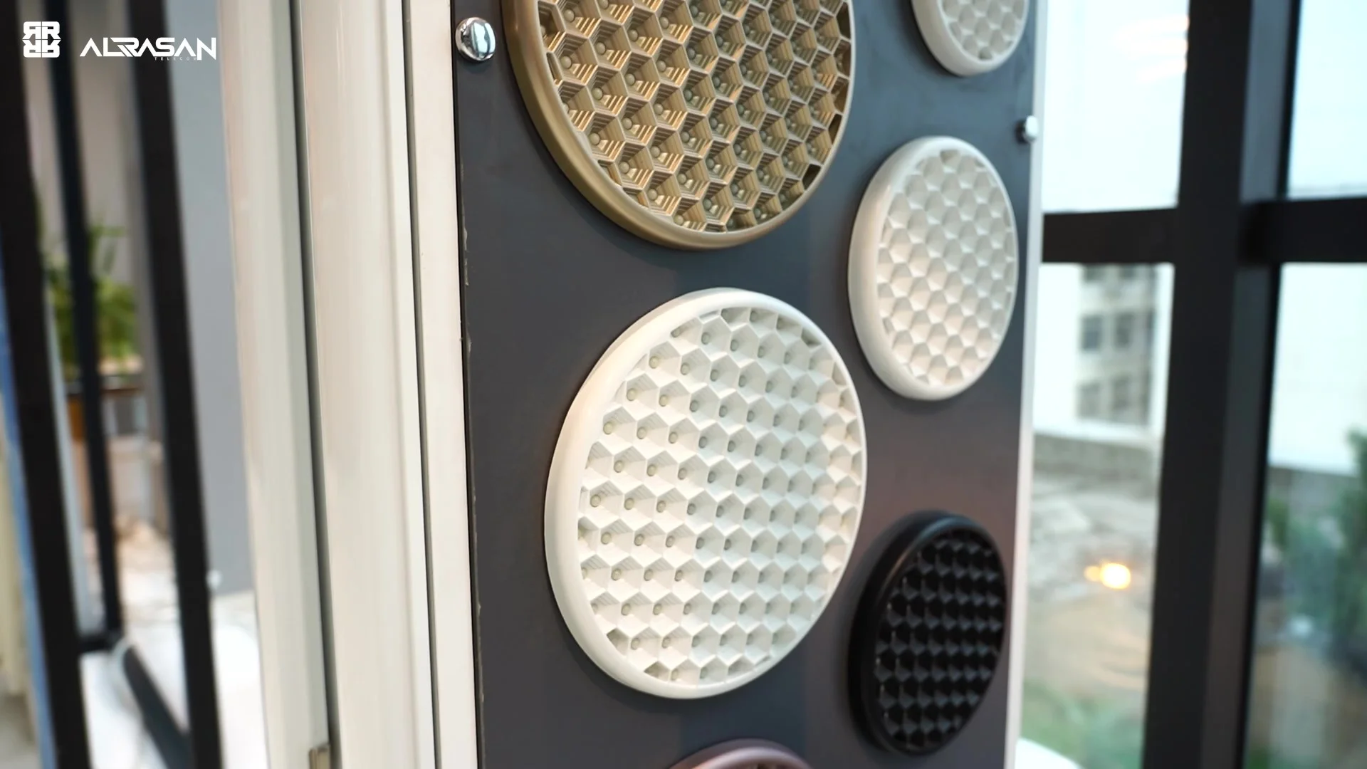 IMG_3325 - frame at 0m15s